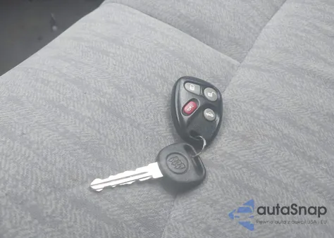 2005 Buick Lesabre Custom from USA, damaged, VIN 1G4HP52K65U261252